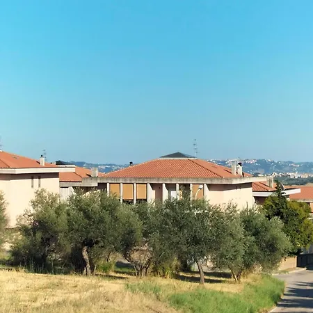 Zopito's House By World * Loreto Aprutino