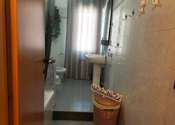 Zopito's House By World * Loreto Aprutino