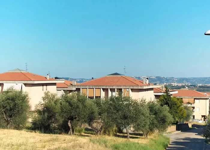 Zopito's House By World * Loreto Aprutino