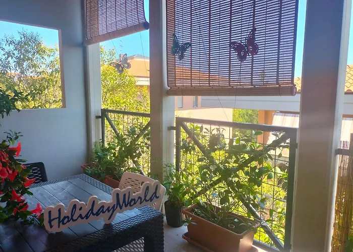 Zopito's House By World アパート